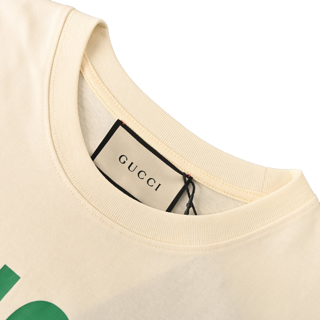 New brand new Gucci T-shirt