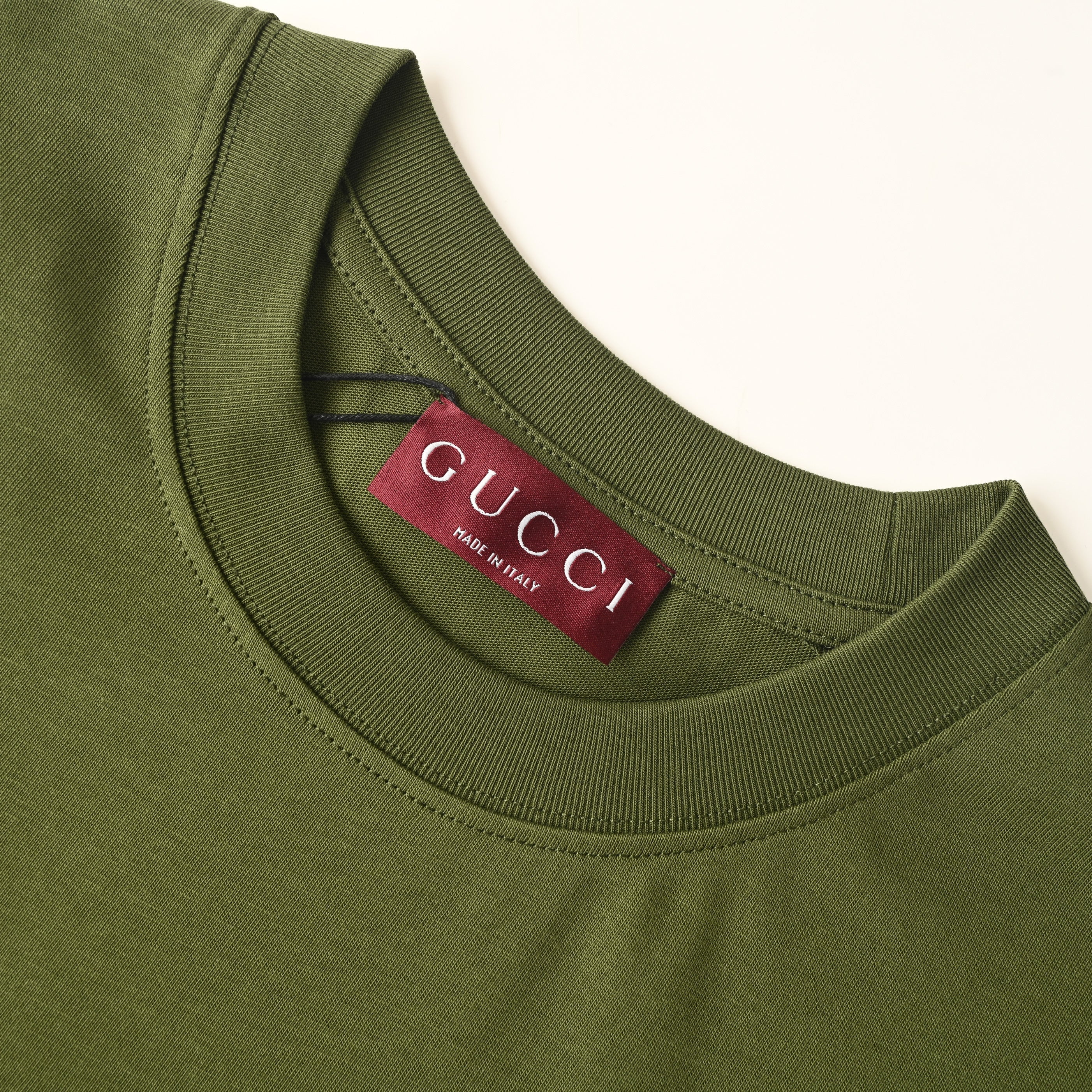 New brand new Gucci T-shirt
