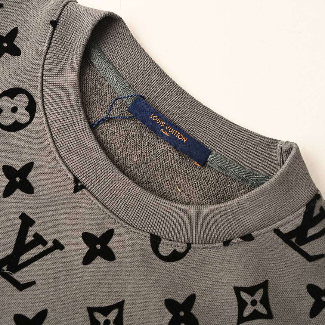 Louis Vuitton Trendy Sweatshirt
