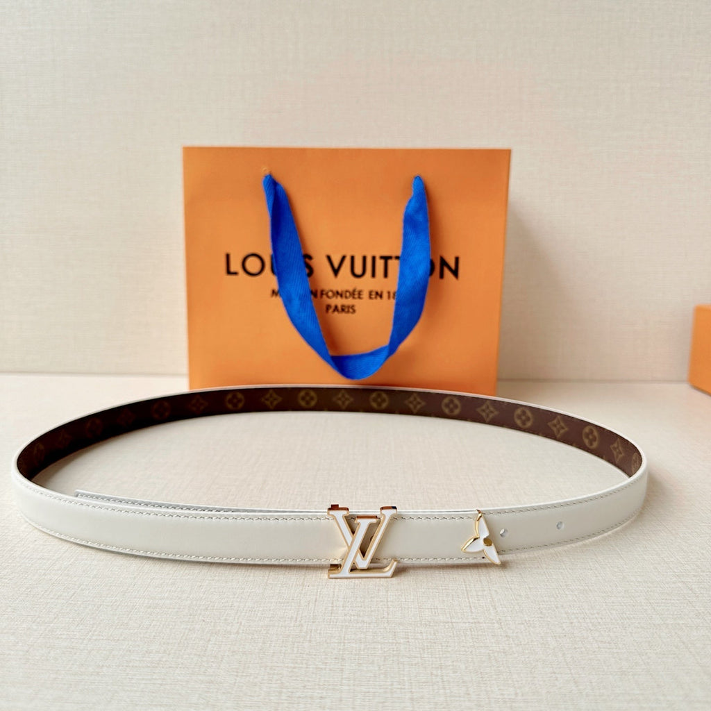 Louis Vuitton-Style Women's Belt — A stylish leather belt featuring a metal buckle, perfect for daily commutes, office wear, and parties; an excellent gift choice for Mother's Day or Valentine's Day.