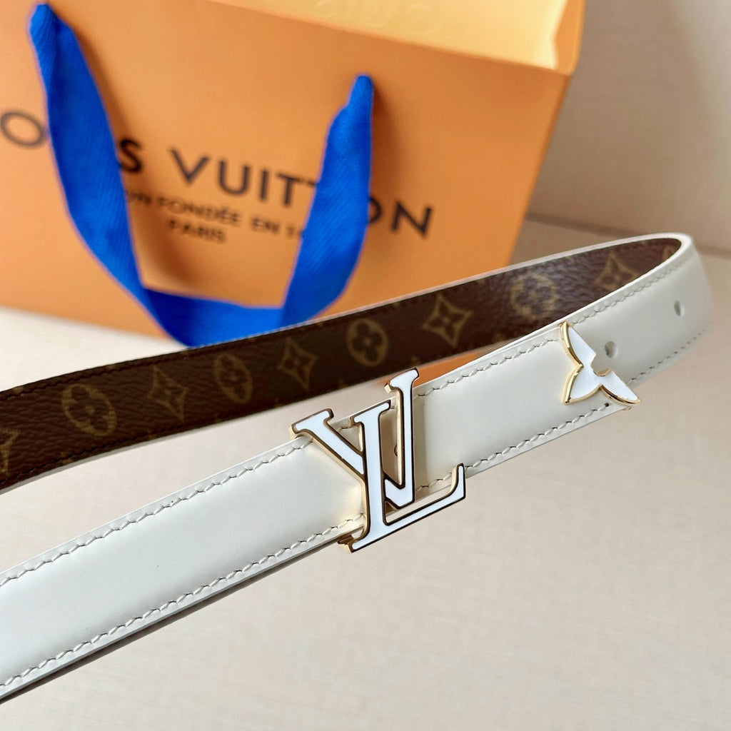 Louis Vuitton-Style Women's Belt — A stylish leather belt featuring a metal buckle, perfect for daily commutes, office wear, and parties; an excellent gift choice for Mother's Day or Valentine's Day.