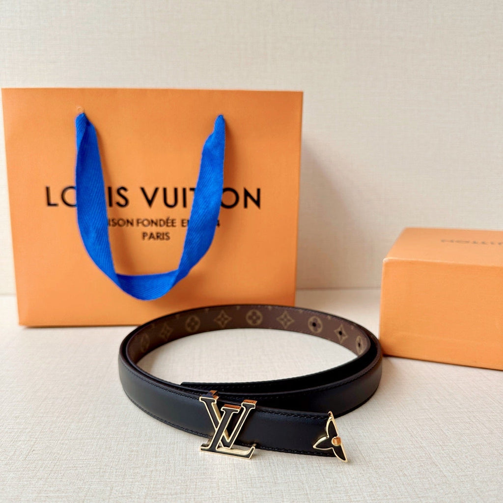 Louis Vuitton-Style Women's Belt — A stylish leather belt featuring a metal buckle, perfect for daily commutes, office wear, and parties; an excellent gift choice for Mother's Day or Valentine's Day.