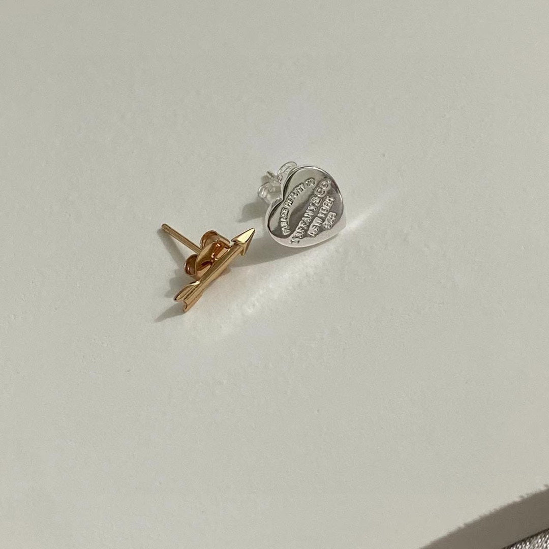 Tiffany Return to Lovestruck Heart Tag & Arrow 18K Gold Earrings